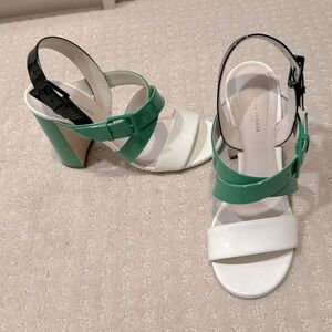 Bottega Veneta sandal size 37 in great condition barely worn.